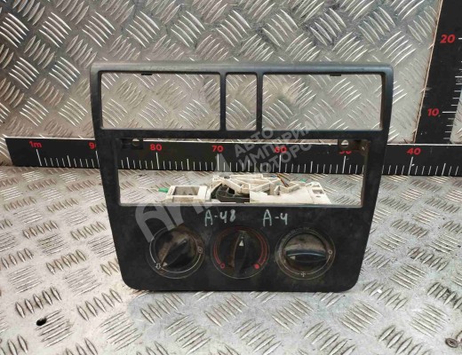 Блок управления печки/климат-контроля Audi A4 B5 (8D) 1994-1999  Audi A4 A4 B5 (8D) 1994-1999