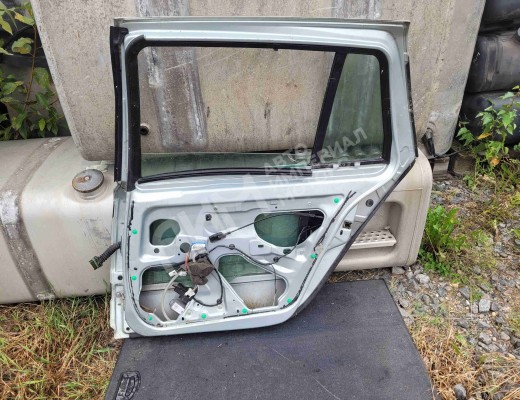 Дверь задняя правая Renault Laguna II (X74) 2001-2005  Renault Laguna Laguna II (X74) 2001-2005