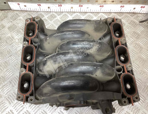 Коллектор впускной Audi A4 B5 (8D) 1994-1999  Audi A4 A4 B5 (8D) 1994-1999
