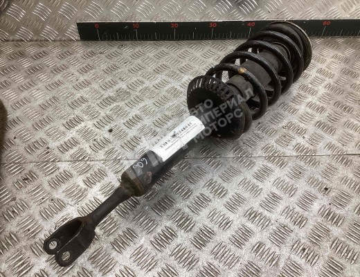 Стойка передняя левая Volkswagen Passat B5 (3B) 1996-2000  Volkswagen Passat Passat B5 (3B) 1996-2000