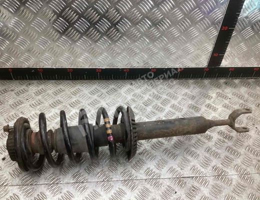 Стойка передняя правая Volkswagen Passat B5 (3B) 1996-2000  Volkswagen Passat Passat B5 (3B) 1996-2000