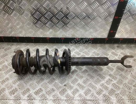 Стойка передняя левая Volkswagen Passat B5 (3B) 1996-2000  Volkswagen Passat Passat B5 (3B) 1996-2000