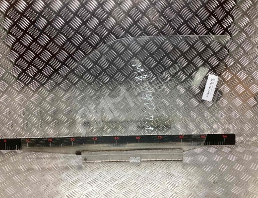 Стекло двери передней левой Mercedes 190 (W201) 1982-1993  Mercedes 190 190 (W201) 1982-1993