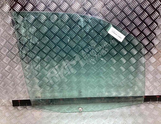 Стекло двери передней правой Peugeot 806 1994-2002  Peugeot 806 806 1994-2002