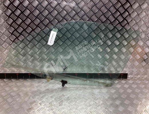 Стекло двери передней левой Nissan Primera I (P10) 1990-1996  Nissan Primera Primera I (P10) 1990-1996