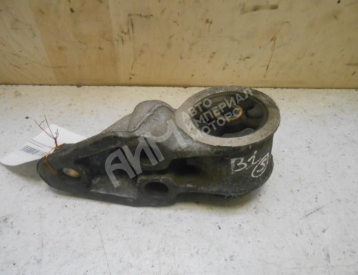 Кронштейн Volkswagen Passat B5+ (3B) 2000-2005 рестайлинг  Volkswagen Passat Passat B5+ (3B) 2000-2005 рестайлинг