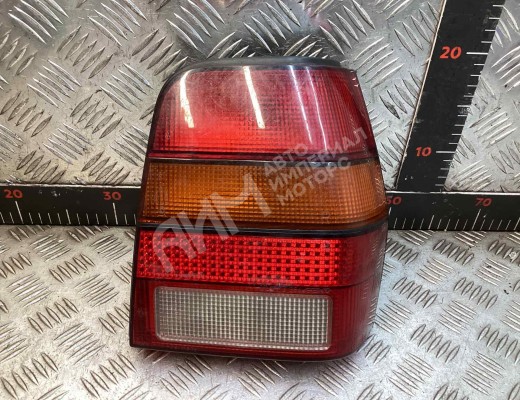 Фонарь задний правый Volkswagen Polo II (86C) 1981-1994  Volkswagen Polo Polo II (86C) 1981-1994