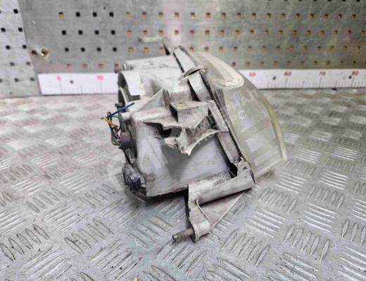 Фара правая Suzuki Swift II 1989-2003  Suzuki Swift Swift II 1989-2003