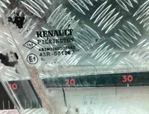 Стекло двери передней правой Renault Laguna II (X74) 2001-2005  Renault Laguna Laguna II (X74) 2001-2005