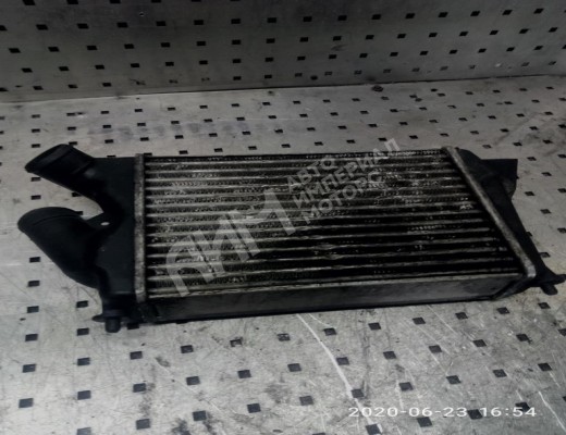 Интеркулер Volkswagen Golf II 1983-1992  Volkswagen Golf Golf II 1983-1992