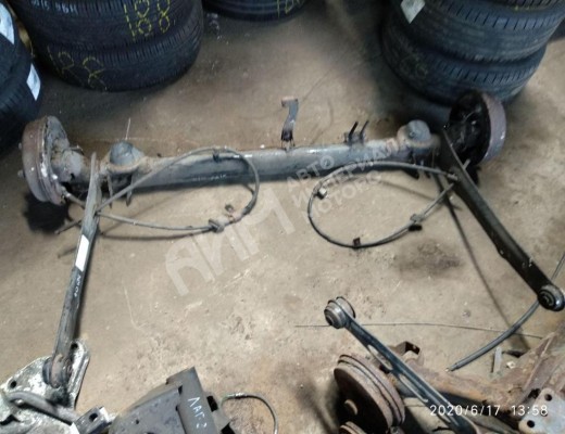 Балка подвески задняя Nissan Primera I (P10) 1990-1996  Nissan Primera Primera I (P10) 1990-1996