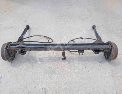 Балка подвески задняя Nissan Primera I (P10) 1990-1996  Nissan Primera Primera I (P10) 1990-1996