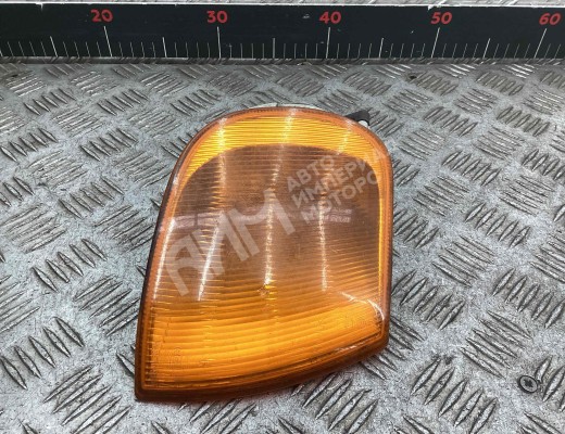 Поворотник правый Volkswagen Polo III (6N/6K) 1994-2002  Volkswagen Polo Polo III (6N/6K) 1994-2002