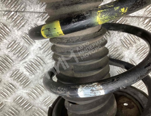 Стойка передняя правая Mazda 323 IV (BG) 1989-1994  Mazda 323 323 IV (BG) 1989-1994