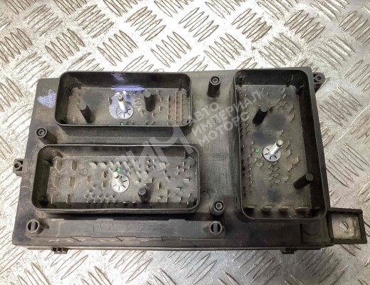 Блок предохранителей Opel Astra H 2004-2007  Opel Astra Astra H 2004-2007