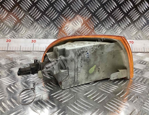 Поворотник левый Fiat Punto I (176) 1994-1999  Fiat Punto Punto I (176) 1994-1999