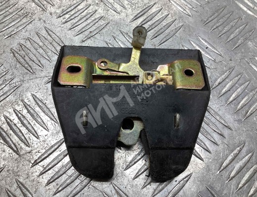 Замок багажника Audi 80 B3 (89) 1986-1991  Audi 80 80 B3 (89) 1986-1991