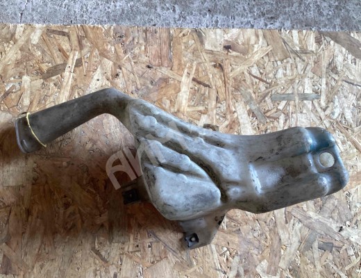 Бачок омывателя Ford Fiesta III 1989-1996  Ford Fiesta Fiesta III 1989-1996
