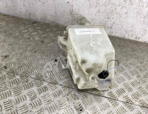 Бачок омывателя Nissan Primera II (P11) 1996-2002  Nissan Primera Primera II (P11) 1996-2002