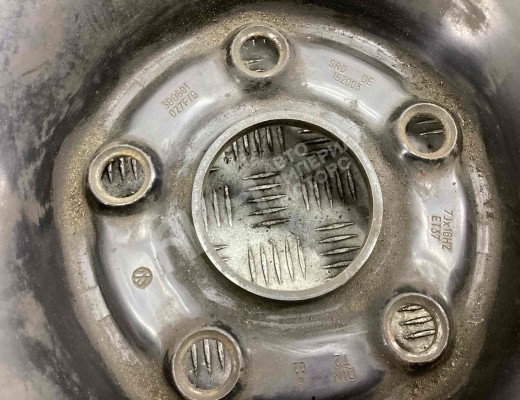 Диск штампованный Volkswagen Passat B5 (3B) 1996-2000  Volkswagen Passat Passat B5 (3B) 1996-2000