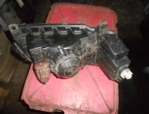 Фара левая Peugeot 106 1991-2003  Peugeot 106 106 1991-2003