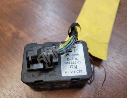 Кнопка стеклоподъемника Opel Zafira A 1999-2003  Opel Zafira Zafira A 1999-2003
