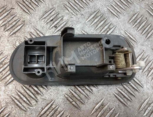 Ручка внутренняя задняя левая Rover 400 II (HH-R) 1995-2000  Rover 400 400 II (HH-R) 1995-2000