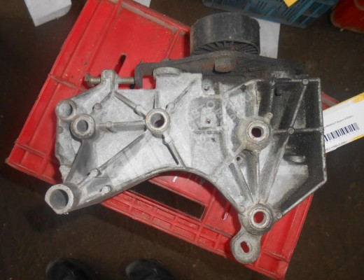 Кронштейн генератора Renault Scenic II (JM) 2003-2006  Renault Scenic Scenic II (JM) 2003-2006