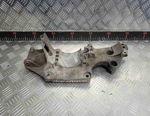 Кронштейн генератора Volkswagen Sharan I (7M) 2000-2003 рестайлинг  Volkswagen Sharan Sharan I (7M) 2000-2003 рестайлинг