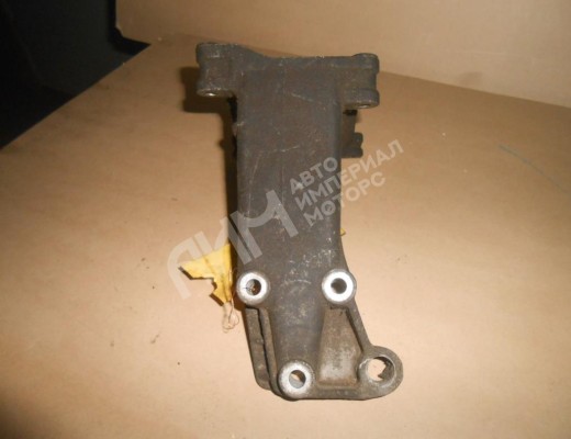 Кронштейн двигателя Volkswagen Passat B3 1988-1993  Volkswagen Passat Passat B3 1988-1993