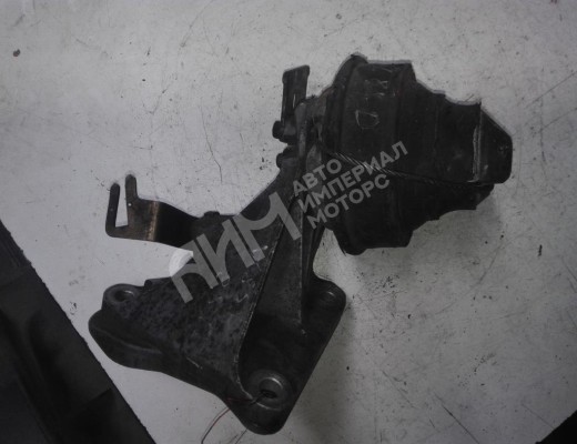 Кронштейн двигателя Volvo 850 1992-1997  Volvo 850 850 1992-1997