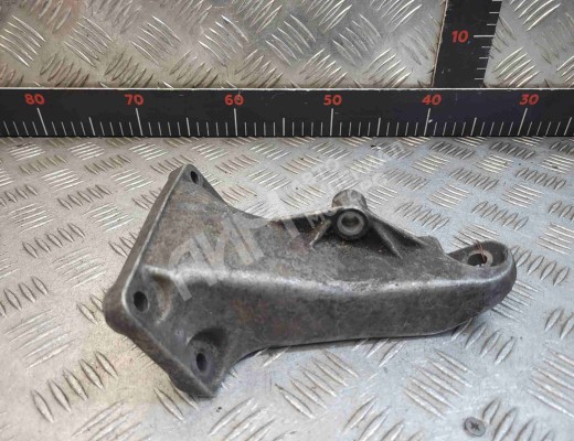 Кронштейн двигателя BMW 3-Series (E30) 1981-1994  BMW 3-Series 3-Series (E30) 1981-1994