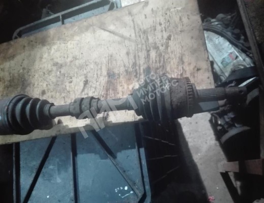 Полуось передняя правая (приводной вал, ШРУС) Nissan Primera III (P12) 2002-2008  Nissan Primera Primera III (P12) 2002-2008