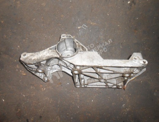 Кронштейн генератора Seat Ibiza III (6L) 2002-2008  Seat Ibiza Ibiza III (6L) 2002-2008