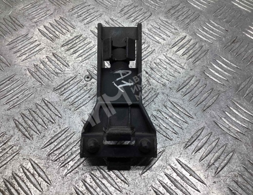 Кронштейн крепления бампера заднего Opel Vectra C 2002-2005  Opel Vectra Vectra C 2002-2005