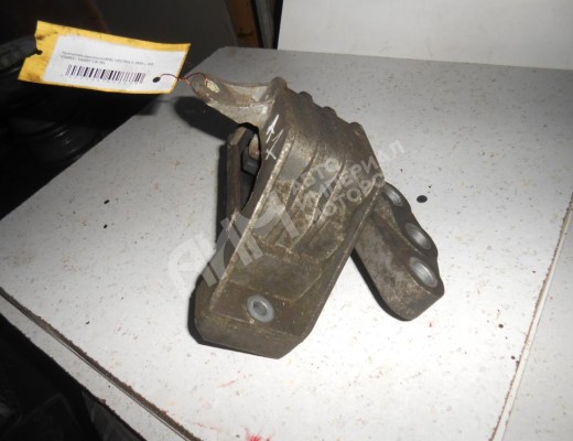 Подушка крепления КПП Opel Vectra C 2002-2005  Opel Vectra Vectra C 2002-2005