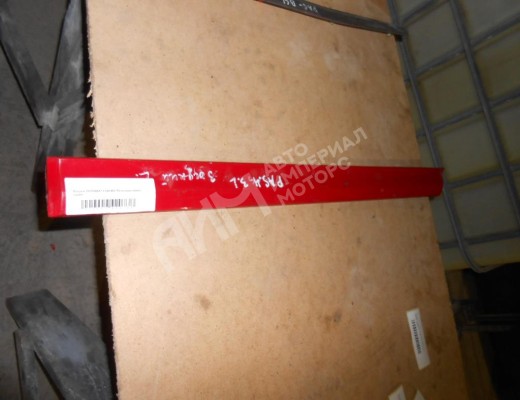 Молдинг двери задней левой Volkswagen Passat B4 (3A) 1993-1997  Volkswagen Passat Passat B4 (3A) 1993-1997