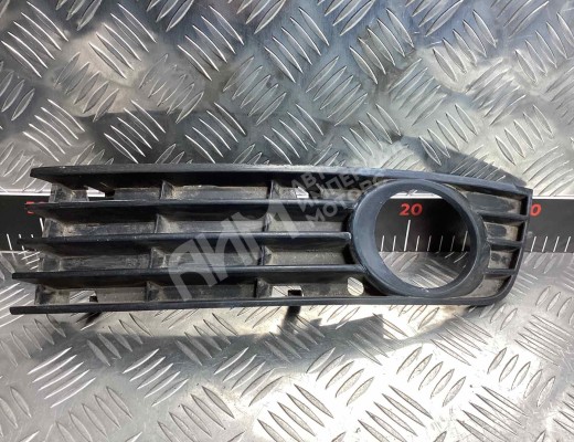 Рамка фары противотуманной левой Audi A4 B6 (8EC, 8E5) 2000-2004  Audi A4 A4 B6 (8EC, 8E5) 2000-2004