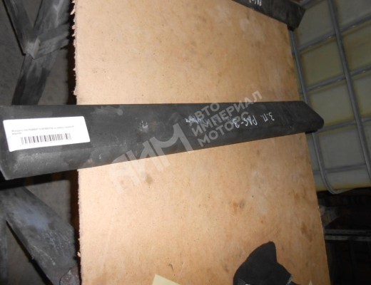 Молдинг двери задней правой Volkswagen Passat B3 1988-1993  Volkswagen Passat Passat B3 1988-1993