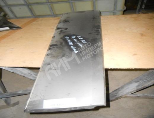 Молдинг двери передней левой Mercedes E (W124) 1985-1996  Mercedes E E (W124) 1985-1996