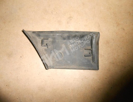 Молдинг крыла заднего правого Volkswagen Passat B3 1988-1993  Volkswagen Passat Passat B3 1988-1993