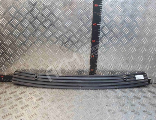 Решетка капота Volkswagen Transporter T4 (7D) 1990-1997  Volkswagen Transporter Transporter T4 (7D) 1990-1997
