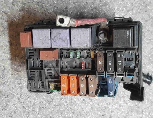 Блок предохранителей Renault Laguna II (X74) 2001-2005  Renault Laguna Laguna II (X74) 2001-2005