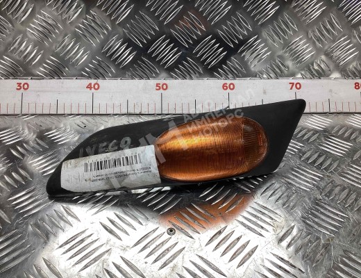 Повторитель передний левый Iveco Daily III 1999-2006  Iveco Daily Daily III 1999-2006