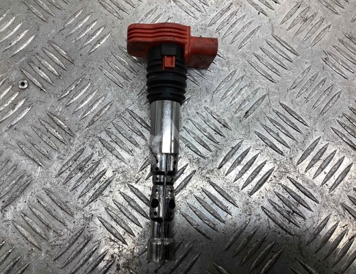 Катушка зажигания Audi A4 B6 (8EC, 8E5) 2000-2004  Audi A4 A4 B6 (8EC, 8E5) 2000-2004