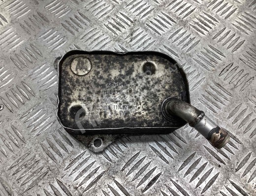 Теплообменник масляного фильтра Audi A4 B6 (8EC, 8E5) 2000-2004  Audi A4 A4 B6 (8EC, 8E5) 2000-2004
