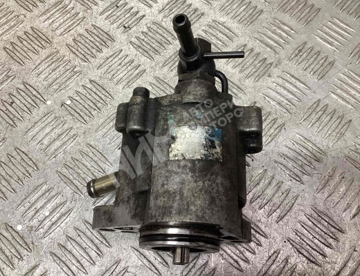 Насос вакуумный Toyota Avensis I (T220) 1997-2003  Toyota Avensis Avensis I (T220) 1997-2003