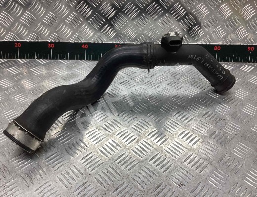 Патрубок интеркулера Volkswagen Sharan I (7M) 2000-2003 рестайлинг  Volkswagen Sharan Sharan I (7M) 2000-2003 рестайлинг