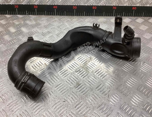Патрубок впускного коллектора Volkswagen Bora (1J) 1998-2005  Volkswagen Bora Bora (1J) 1998-2005