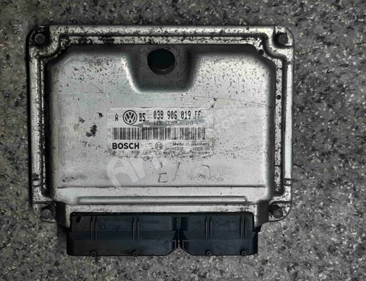 Блок управления двигателем Volkswagen Bora (1J) 1998-2005  Volkswagen Bora Bora (1J) 1998-2005